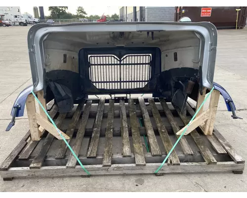 INTERNATIONAL 9200i Hood