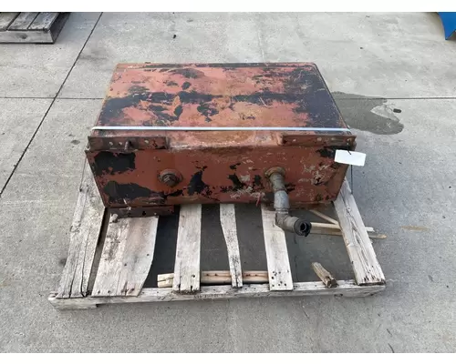 INTERNATIONAL 9200i Hydraulic Tank