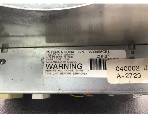 INTERNATIONAL 9200i Instrument Cluster