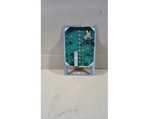 INTERNATIONAL 9200i Instrument Cluster