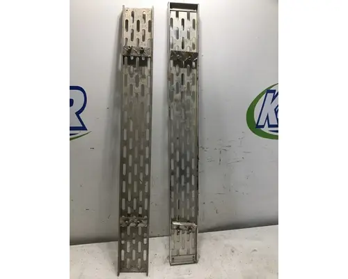 INTERNATIONAL 9200i Step