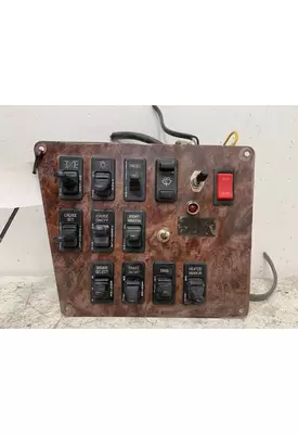 INTERNATIONAL 9200i Switch Panel