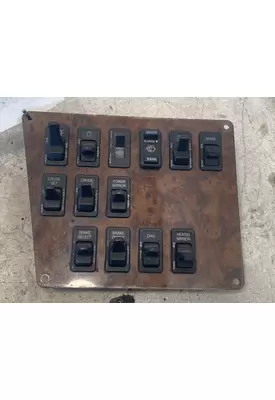 INTERNATIONAL 9200i Switch Panel