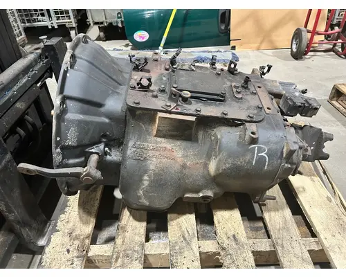 INTERNATIONAL 9200i Transmission Assembly