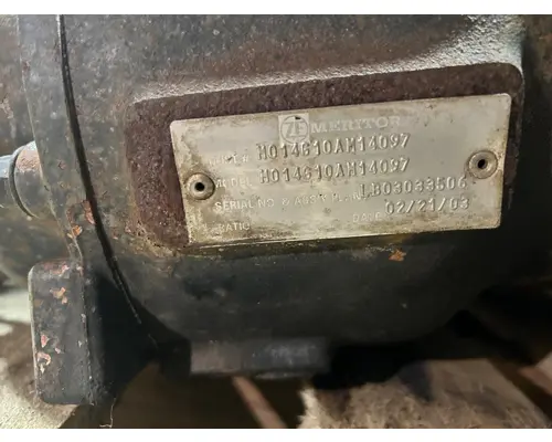 INTERNATIONAL 9200i Transmission Assembly