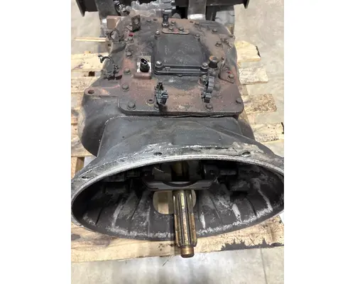 INTERNATIONAL 9200i Transmission Assembly