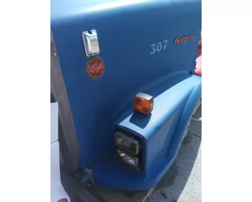INTERNATIONAL 9300 1984-1999 HOOD