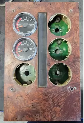 INTERNATIONAL 9300 Dash Panel