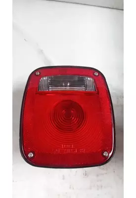 INTERNATIONAL 9300 Front Lamp (Turn Signal)