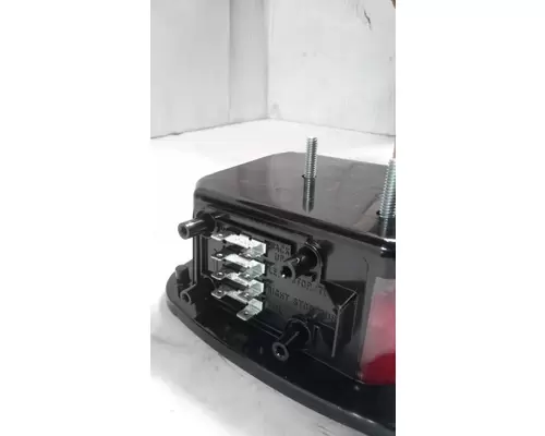 INTERNATIONAL 9300 Front Lamp (Turn Signal)