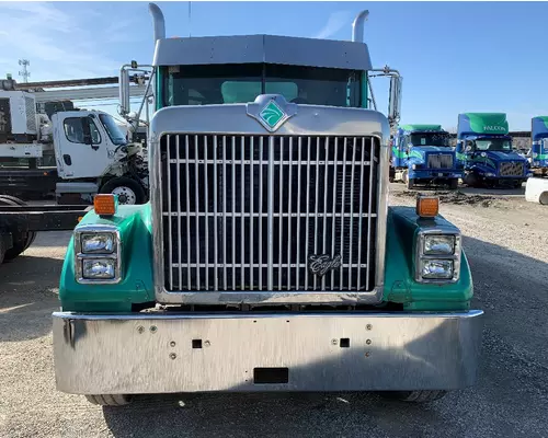 INTERNATIONAL 9300 Hood