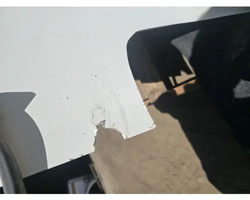 INTERNATIONAL 9300 Hood