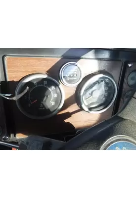 INTERNATIONAL 9300 Instrument Cluster