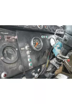 INTERNATIONAL 9300 Instrument Cluster