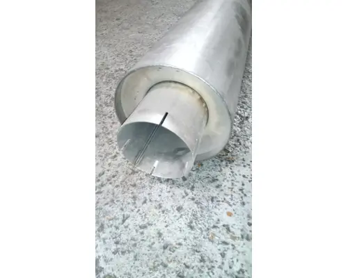 INTERNATIONAL 9300 Muffler
