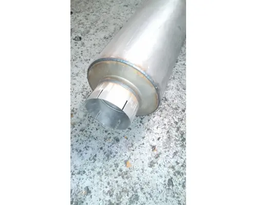 INTERNATIONAL 9300 Muffler