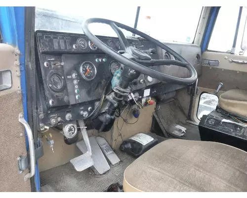 INTERNATIONAL 9300 Steering Column