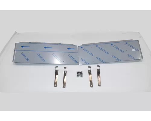 INTERNATIONAL 9300 Sun Visor (External)