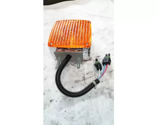 INTERNATIONAL 9300 Tail Lamp