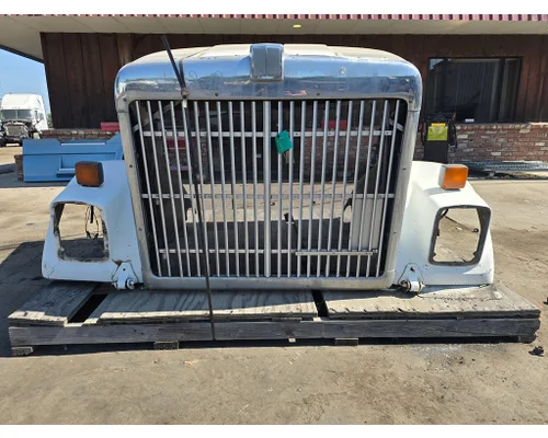 INTERNATIONAL 9370 Hood