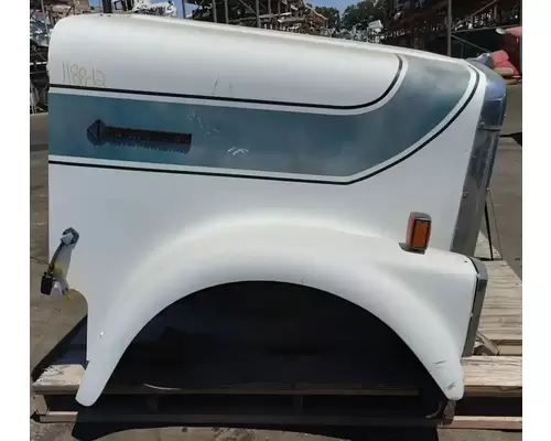 INTERNATIONAL 9370 Hood