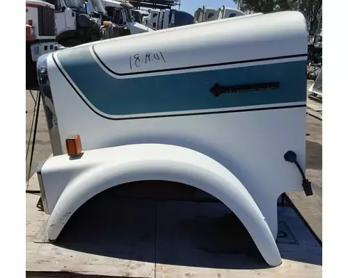 INTERNATIONAL 9370 Hood