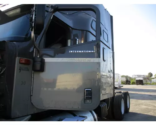 INTERNATIONAL 9400I 2000-2007 DOOR ASSEMBLY, FRONT