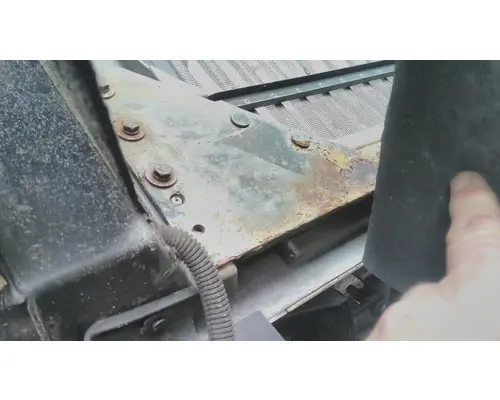 INTERNATIONAL 9400I 2000-2008 HOOD