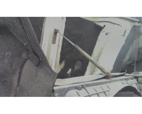 INTERNATIONAL 9400I 2000-2008 HOOD