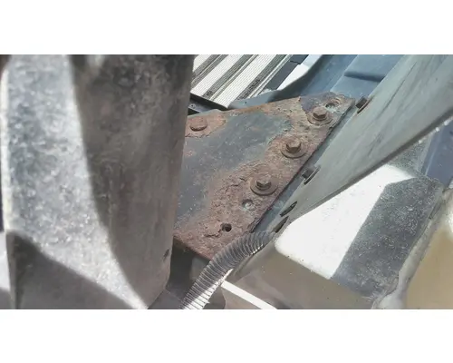 INTERNATIONAL 9400I 2000-2008 HOOD