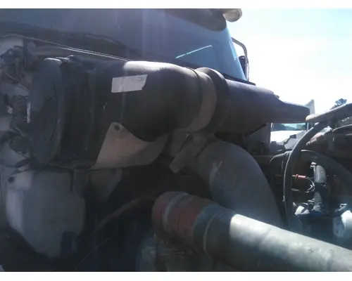 INTERNATIONAL 9400I AIR CLEANER