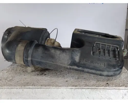 INTERNATIONAL 9400I AIR CLEANER