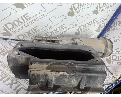 INTERNATIONAL 9400I Air Cleaner