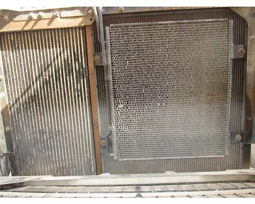 INTERNATIONAL 9400I Air Conditioner Condenser