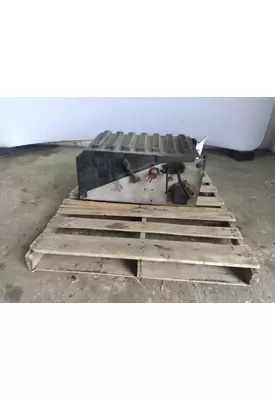 INTERNATIONAL 9400I BATTERY BOX
