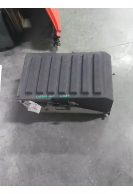 INTERNATIONAL 9400I BATTERY BOX