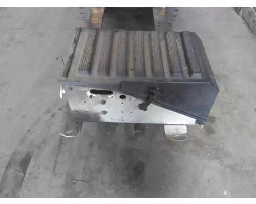 INTERNATIONAL 9400I BATTERY BOX