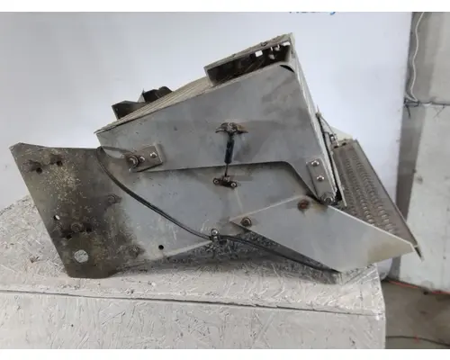 INTERNATIONAL 9400I BATTERY BOX