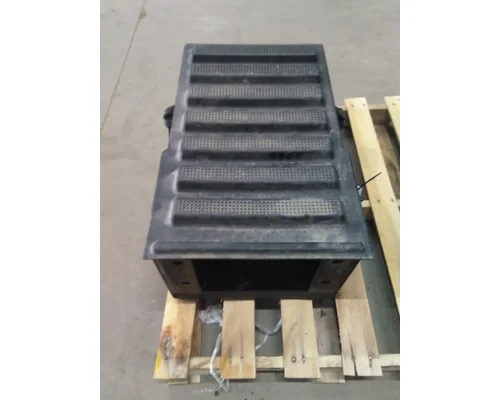 INTERNATIONAL 9400I BATTERY BOX