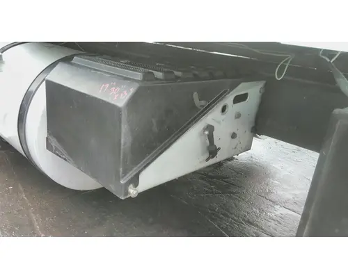 INTERNATIONAL 9400I BATTERY BOX