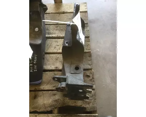 INTERNATIONAL 9400I BUMPER BRACKET