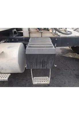 INTERNATIONAL 9400I Battery Boxes