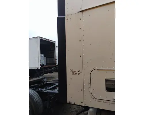 INTERNATIONAL 9400I CAB EXTENSION