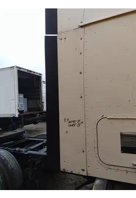 INTERNATIONAL 9400I CAB EXTENSION