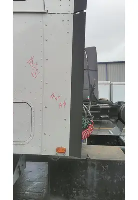 INTERNATIONAL 9400I CAB EXTENSION