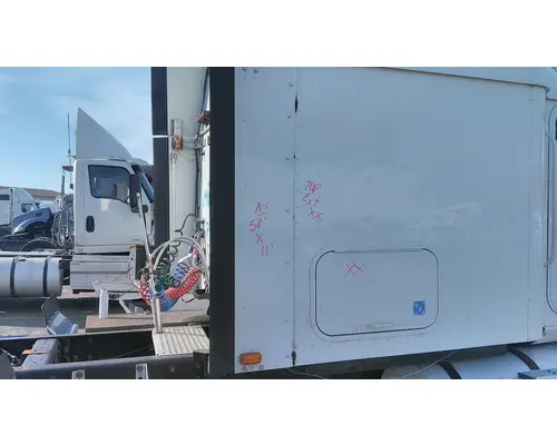 INTERNATIONAL 9400I CAB EXTENSION