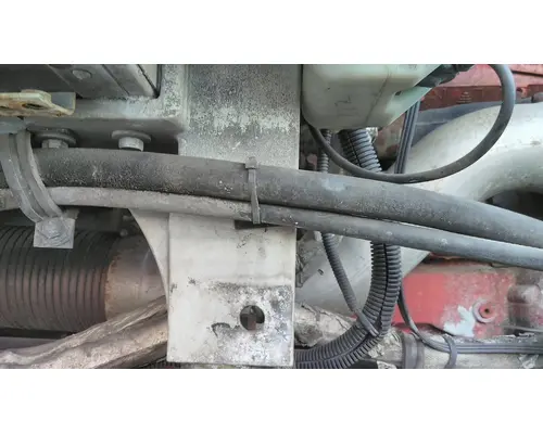INTERNATIONAL 9400I CAB MOUNT,BRACKET