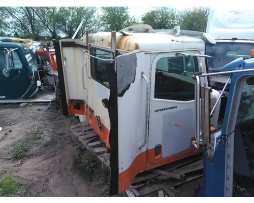 INTERNATIONAL 9400I CAB