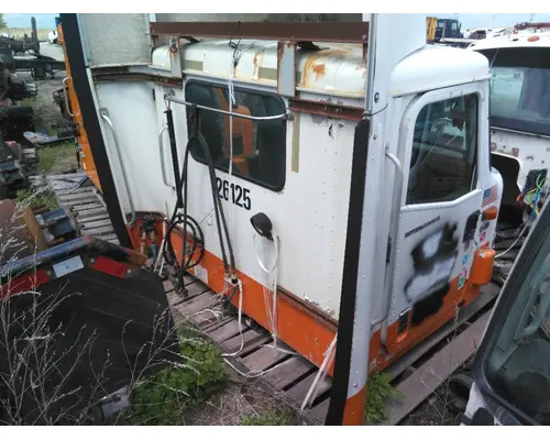 INTERNATIONAL 9400I CAB