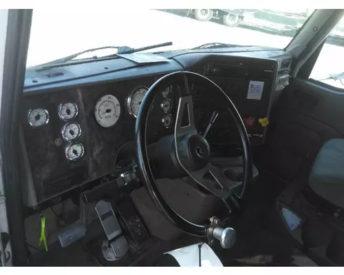 INTERNATIONAL 9400I CAB